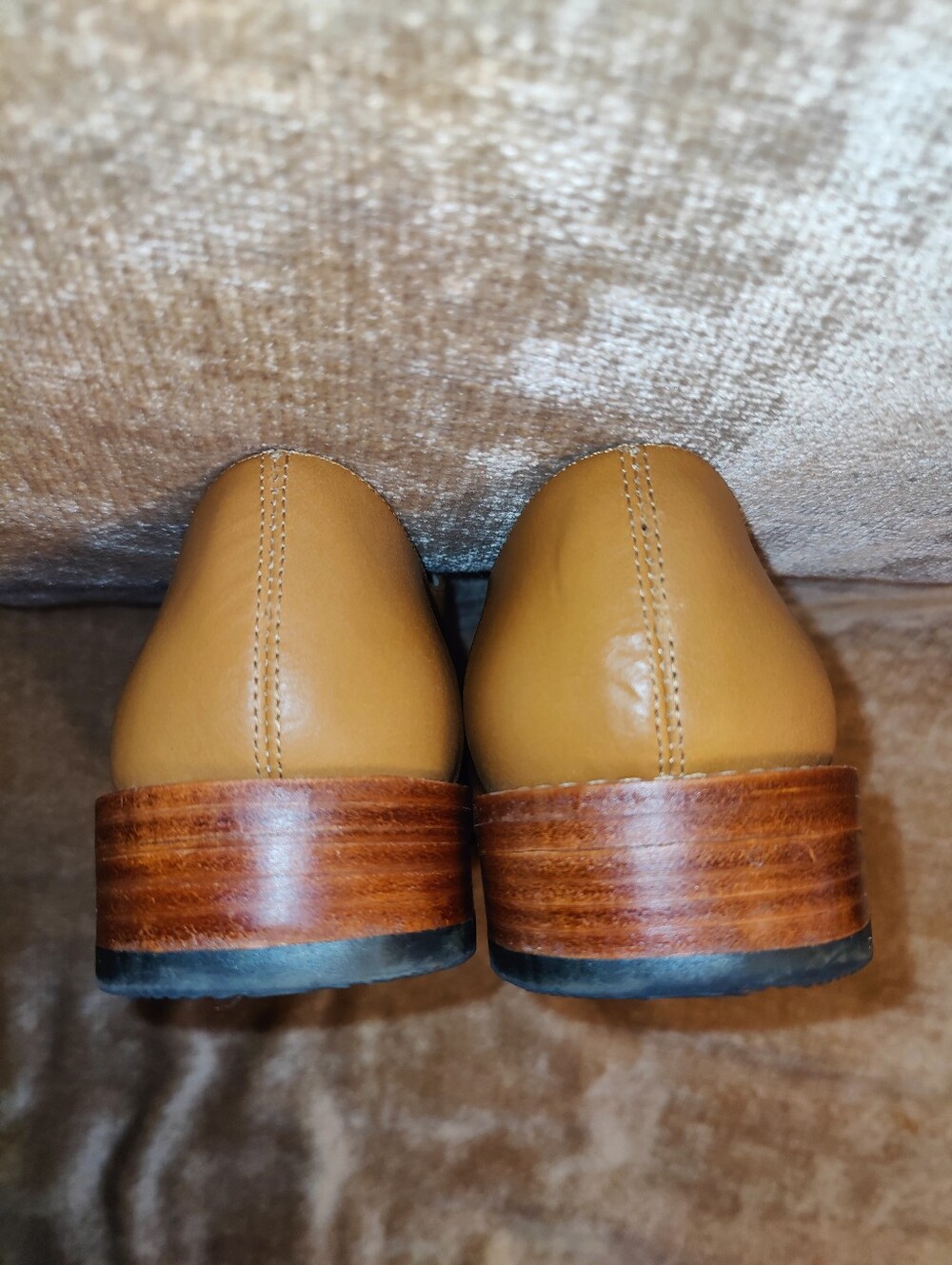 Nisolo James Oxford - Almond, Size 7 - Picture 11 of 16